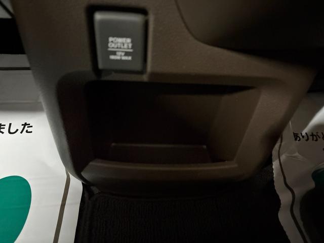 0302448A30260605W00212.jpg