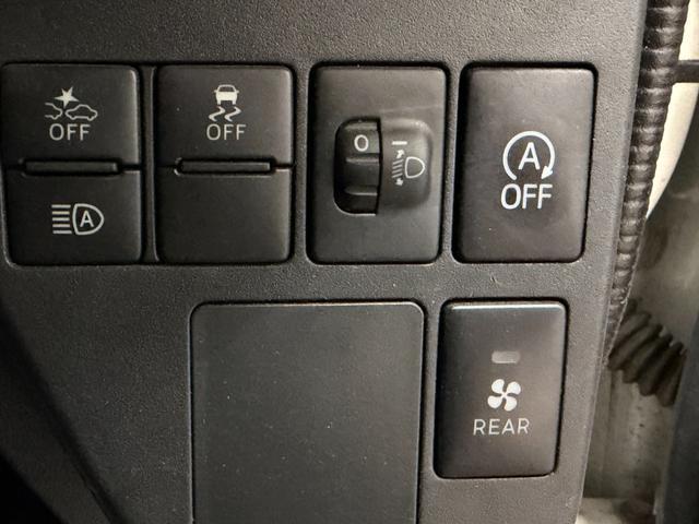 0302498A30260521W00903.jpg