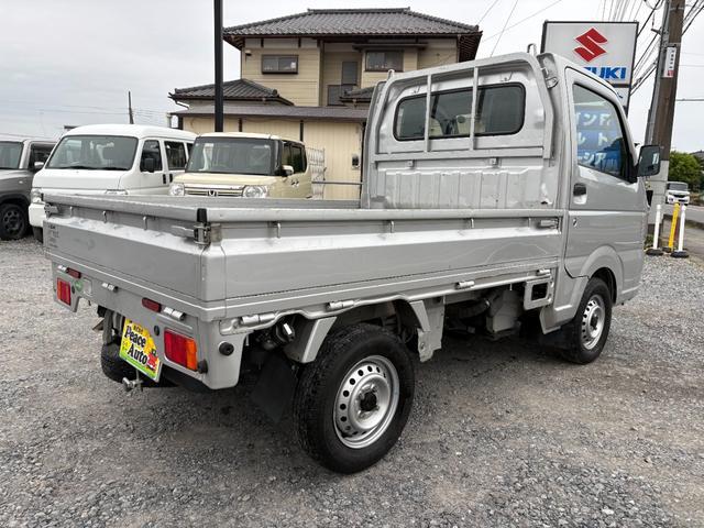 0530160A30260523W00209.jpg