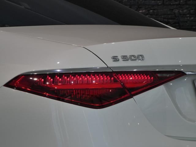 26063368_carP_l_4.jpg