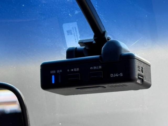 26085276_carP_l_19.jpg