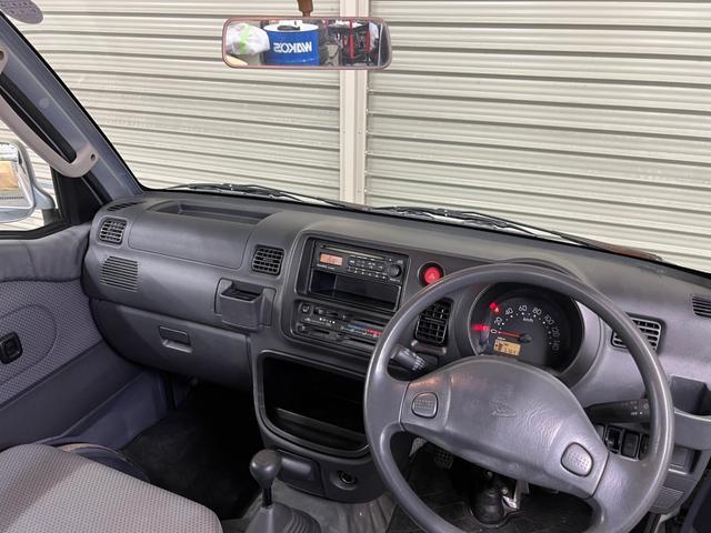 0805066A30260508W00201.jpg