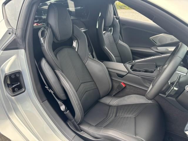 26578392_carP_l_17.jpg