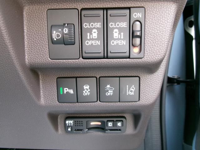 0500020A30260826W00216.jpg