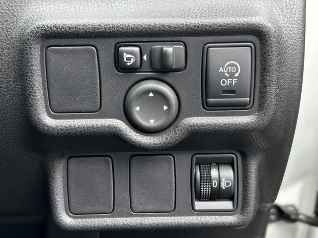 0500068A30261002W00114.jpg