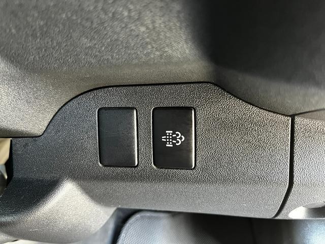 0500199A30260826W00114.jpg