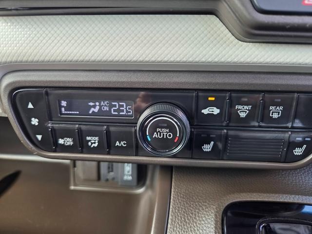 1000819A30261016W00212.jpg