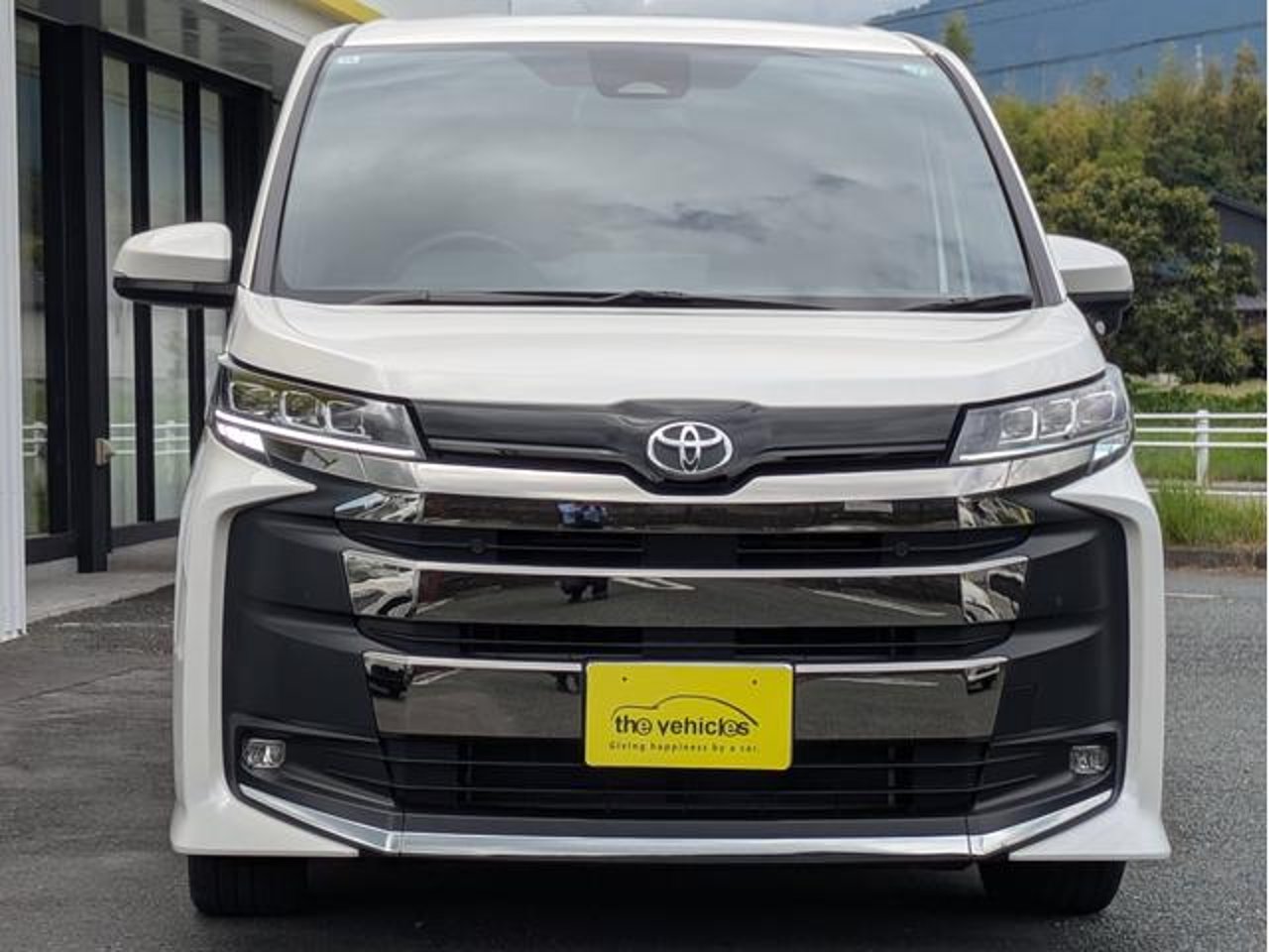 2024 Toyota Noah, photo 1 of 1