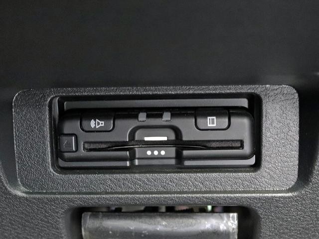 0301983A30260711W00812.jpg