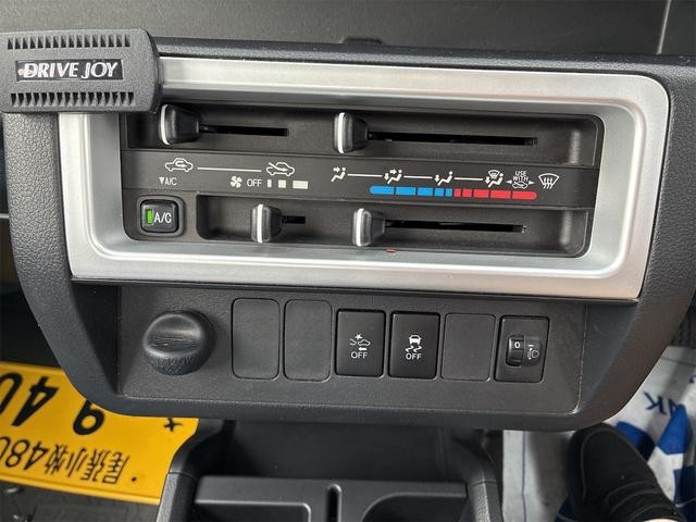 0403498A30261006W01018.jpg