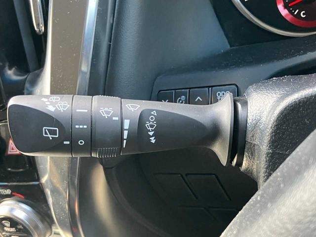 0561549A30260919W00518.jpg