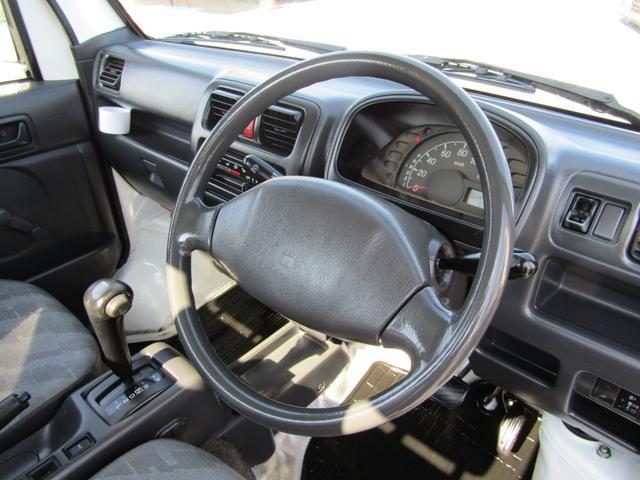 0403558A30260619W00111.jpg