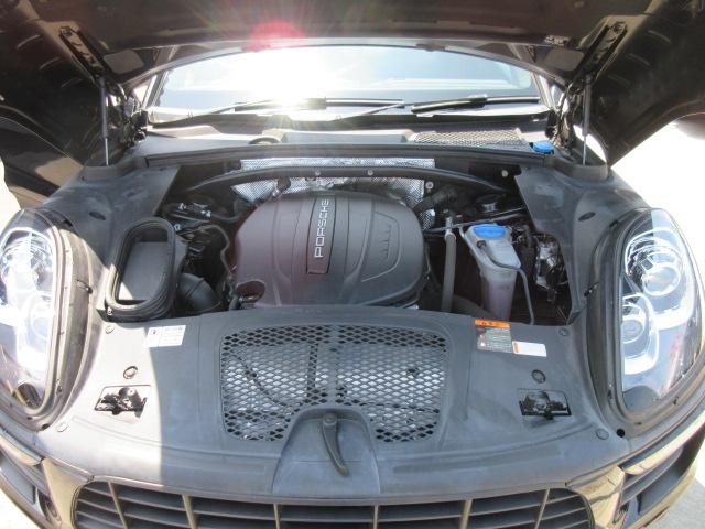 0561088A30260515W00219.jpg