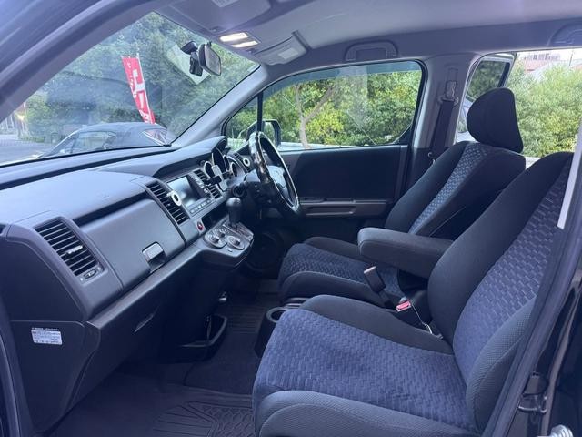0207952A30260902W00118.jpg