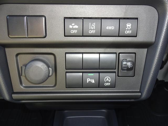 0902366A30260601W00115.jpg
