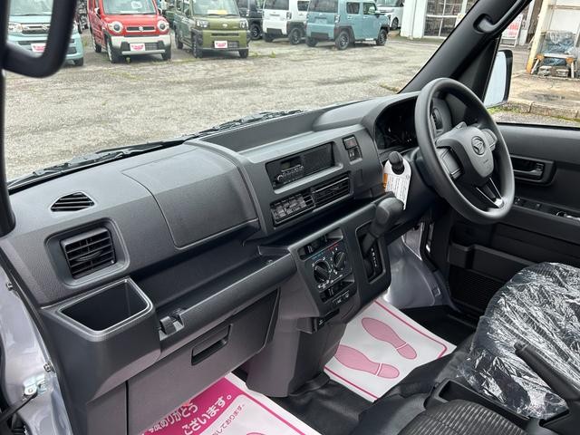 0561248A20260907D00114.jpg