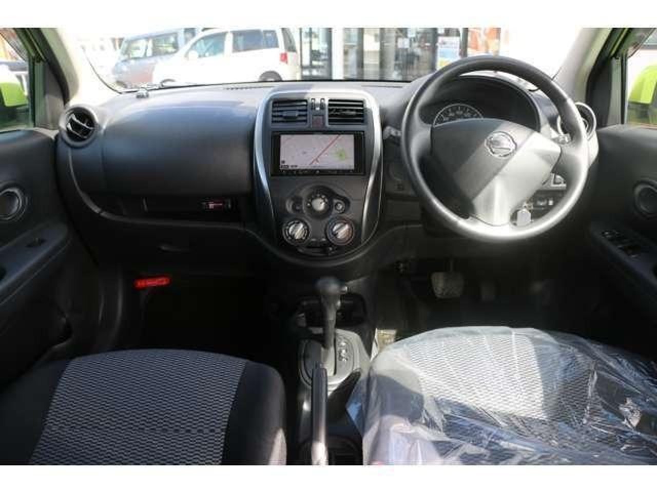 2021 Nissan March, photo 2 of 6