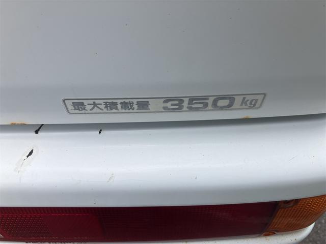 0902367A30260602W00116.jpg