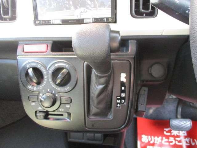 0840207A30260518W00511.jpg