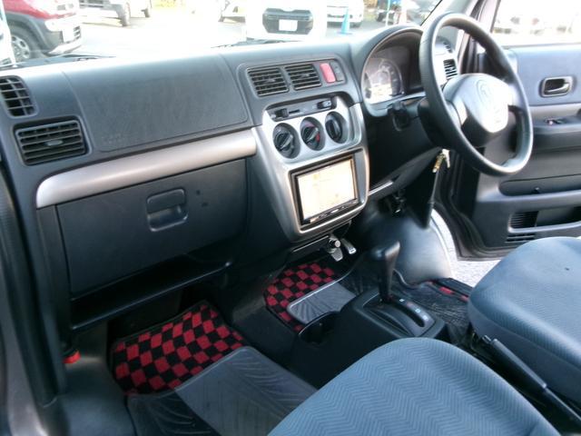 0402498A30260530W00216.jpg