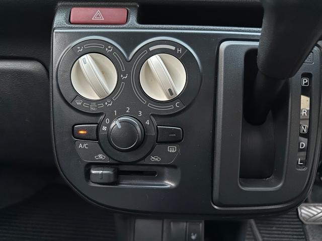 0404352A30260720W00112.jpg