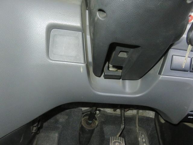 0207233A30260731W00117.jpg