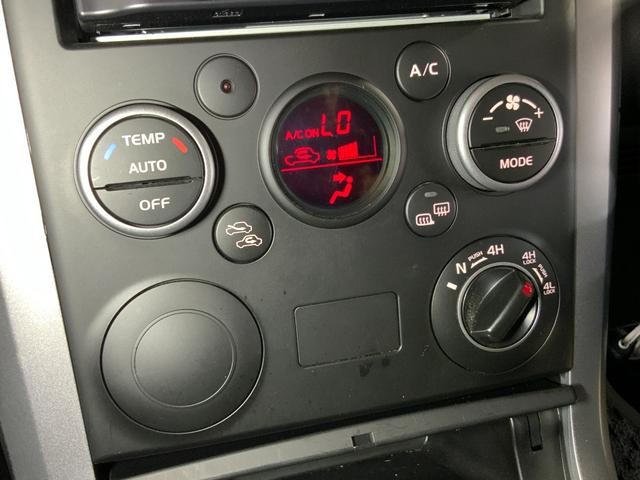 0504839A30260821W00415.jpg