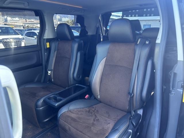 26994358_carP_l_7.jpg