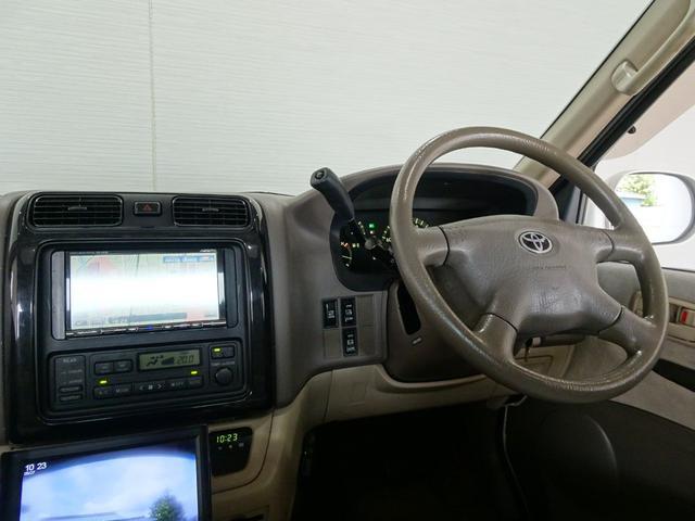 0551070A30260527W00104.jpg