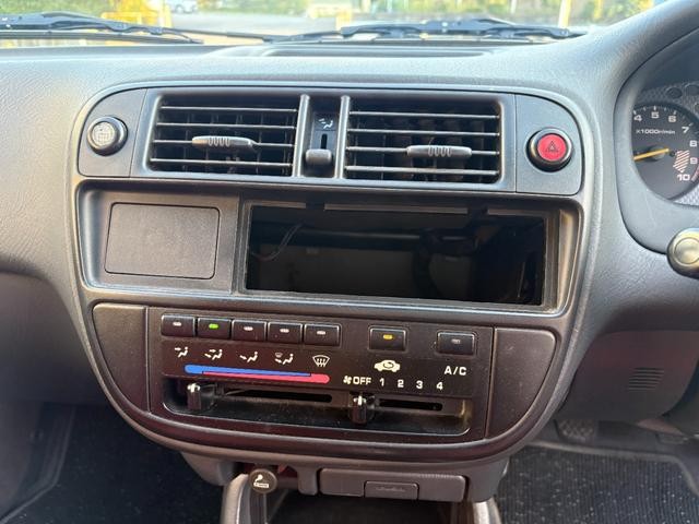 0201961A30260930W00112.jpg
