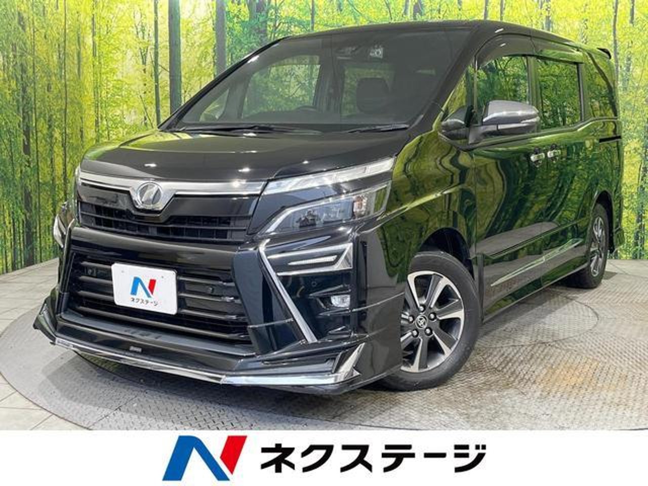 2019 Toyota Voxy, photo 1 of 1