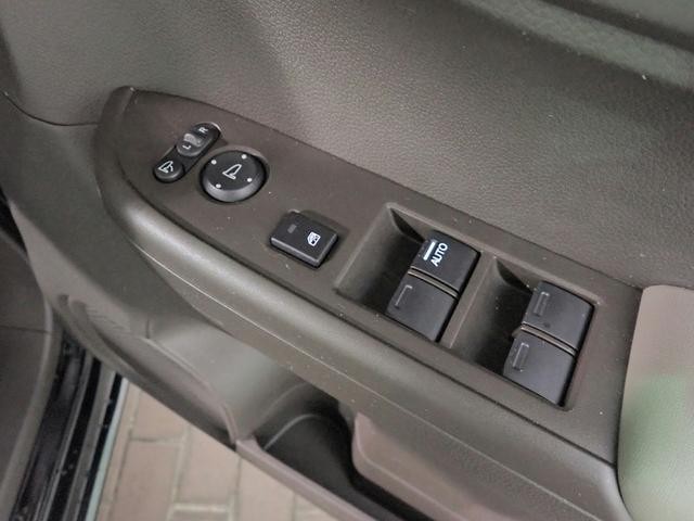 0201190A30261022W00310.jpg