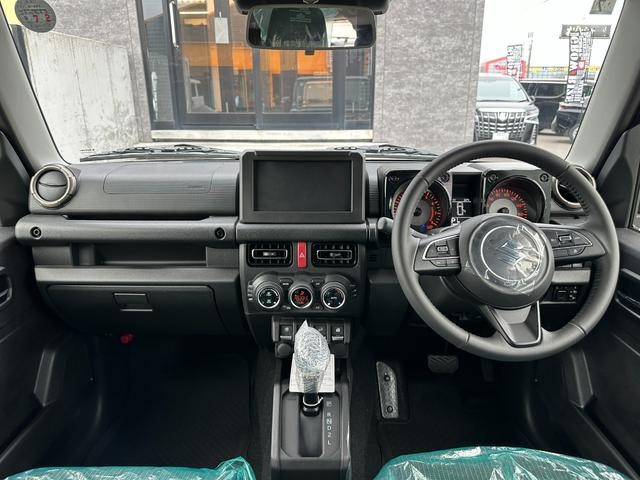 0303474A30260718W00108.jpg