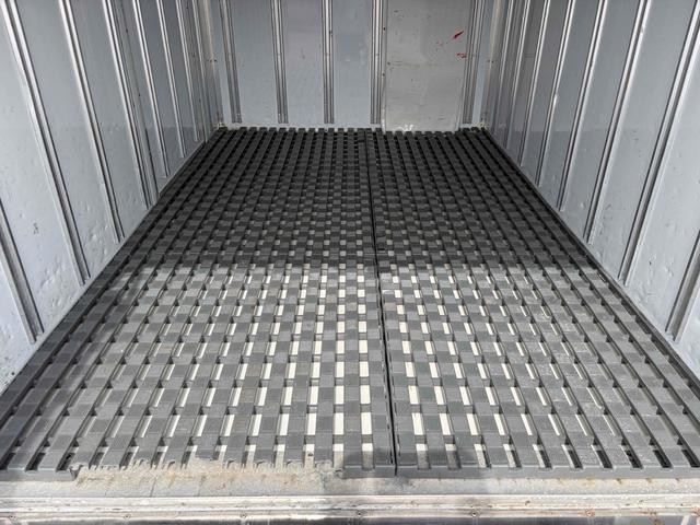 0125848A30260905W00116.jpg