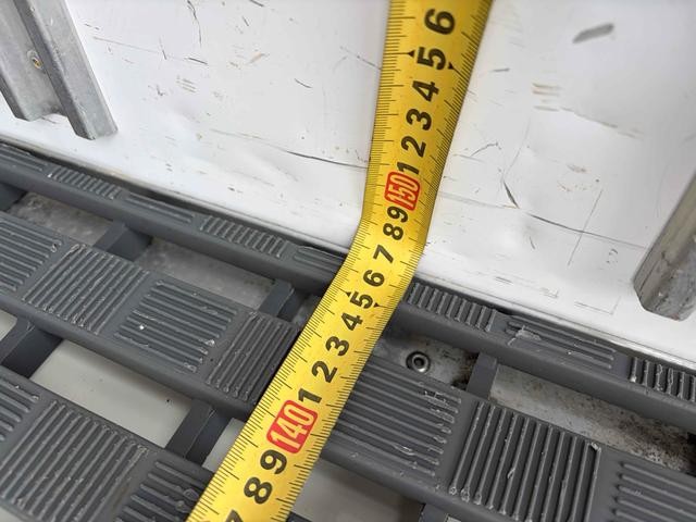 0125848A30260905W00118.jpg