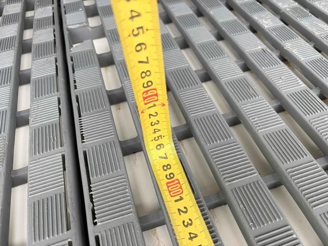 0125848A30260905W00119.jpg