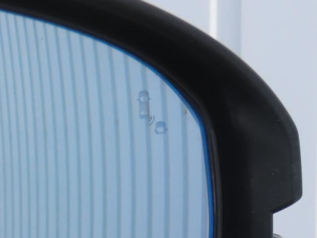 0520217A30260619W00406.jpg
