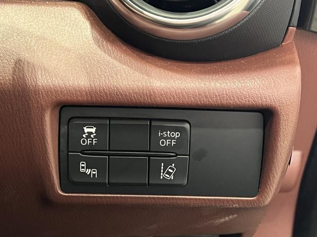 0502713A30260918W01607.jpg