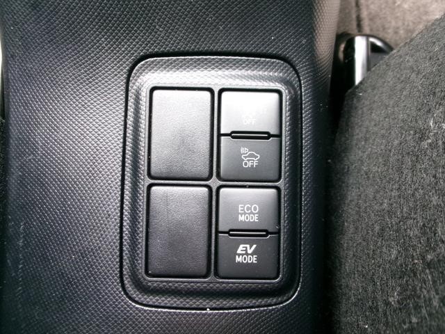 0402498A30260927W00118.jpg