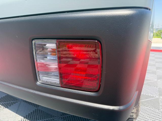 0801923A30260520W00110.jpg