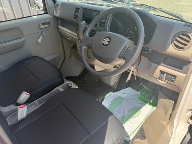 0801923A30260520W00112.jpg