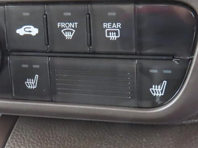 0520217A30251128W00106.jpg