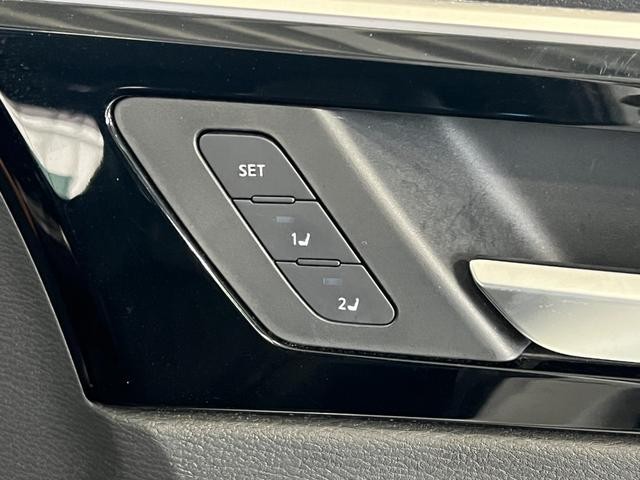 0505027A30261025W01117.jpg