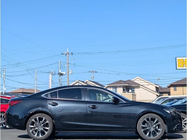 0541823A30261016W00213.jpg