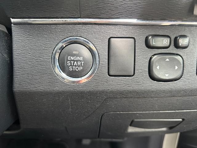 0508215A30260808W00113.jpg