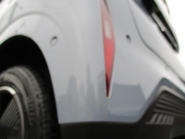0402364A30260615W00119.jpg