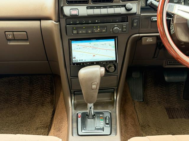 0551412A30260423W00212.jpg