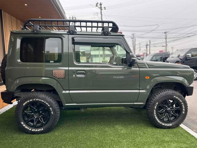 0940072A30260405W00119.jpg