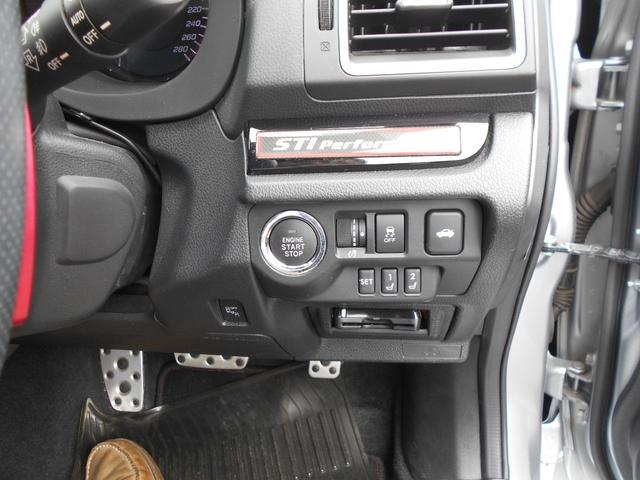 0601395A30260423W00115.jpg