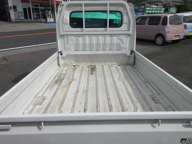 0601851A30260302W00114.jpg